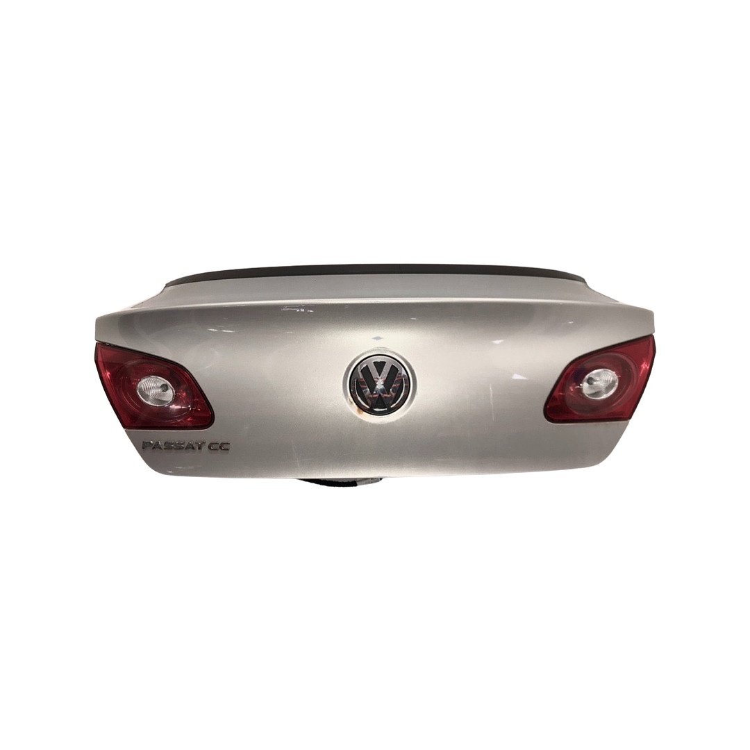 Páté dveře stříbrná metalíza LA7W VW Passat CC r.v. 2011
