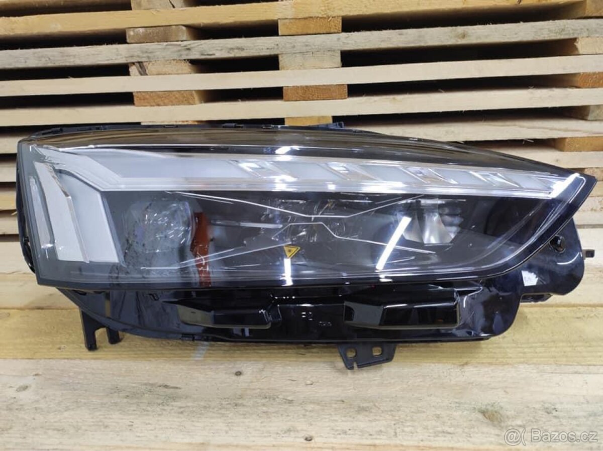 Přední pravé světlo AUDI A5 B9