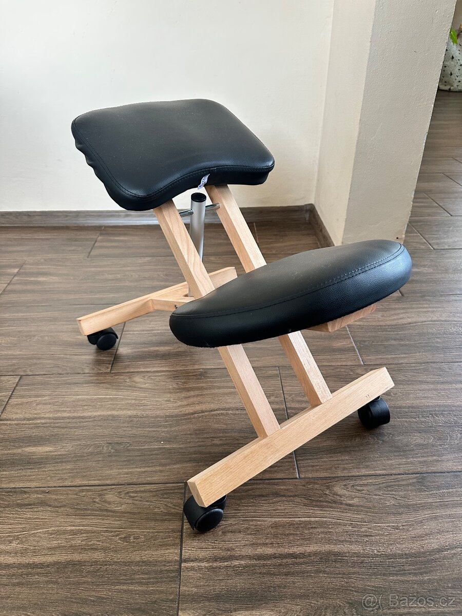 Ergonomická klekačka – nastavitelná, na kolečkách