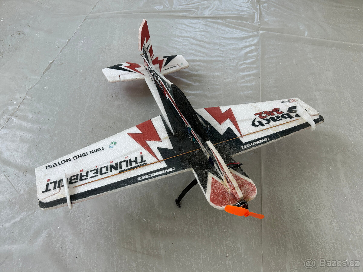 RC model letadla SBACH 342