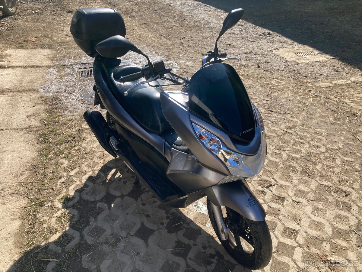 Honda pcx 125 2011