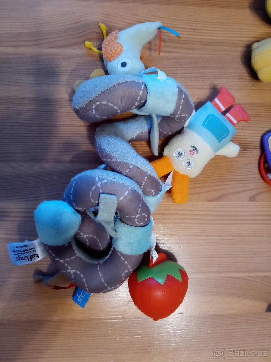 Spirála plyšová na postýlku nebo vajíčko