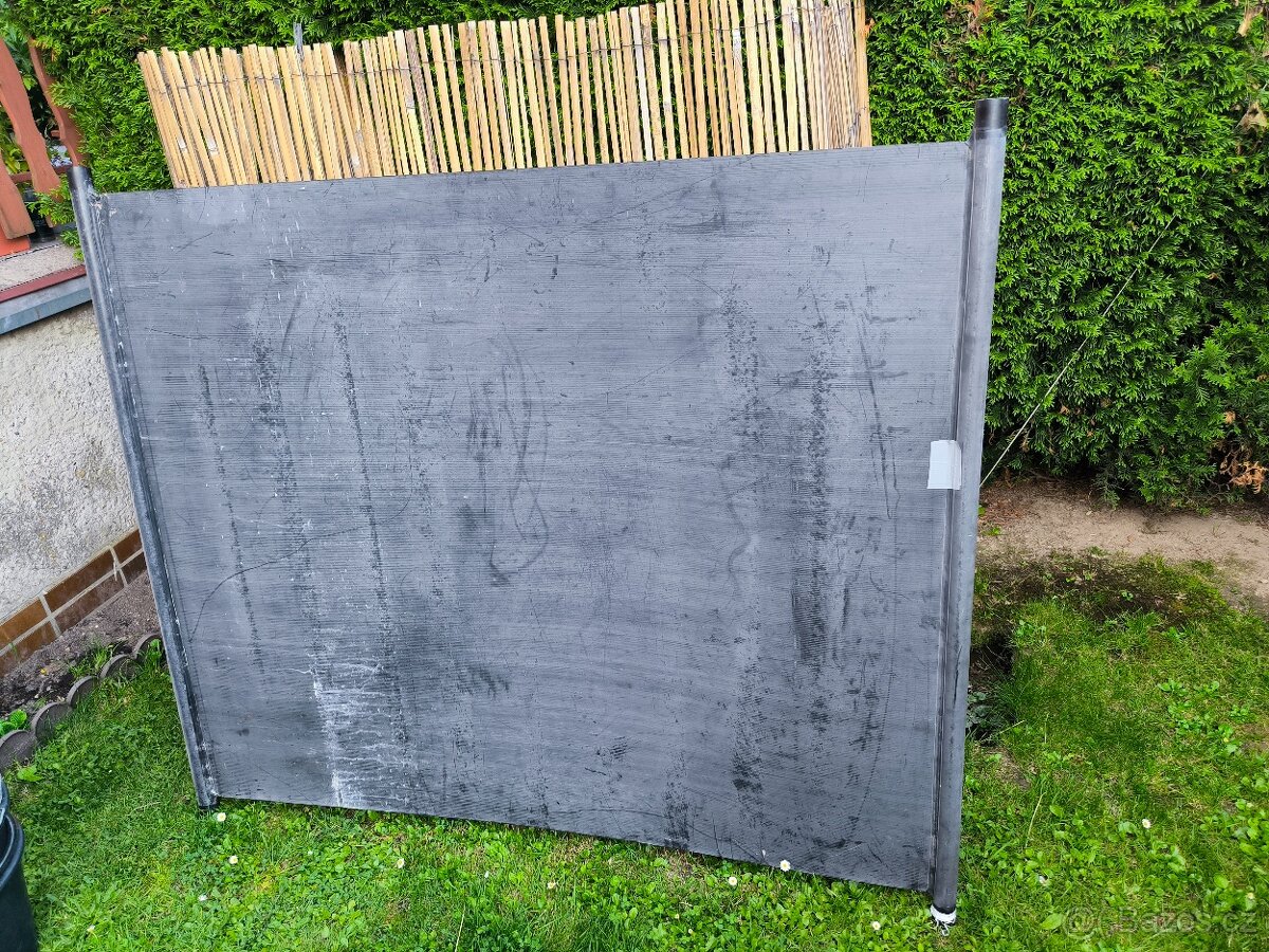 Solární panel(prosakuje voda)