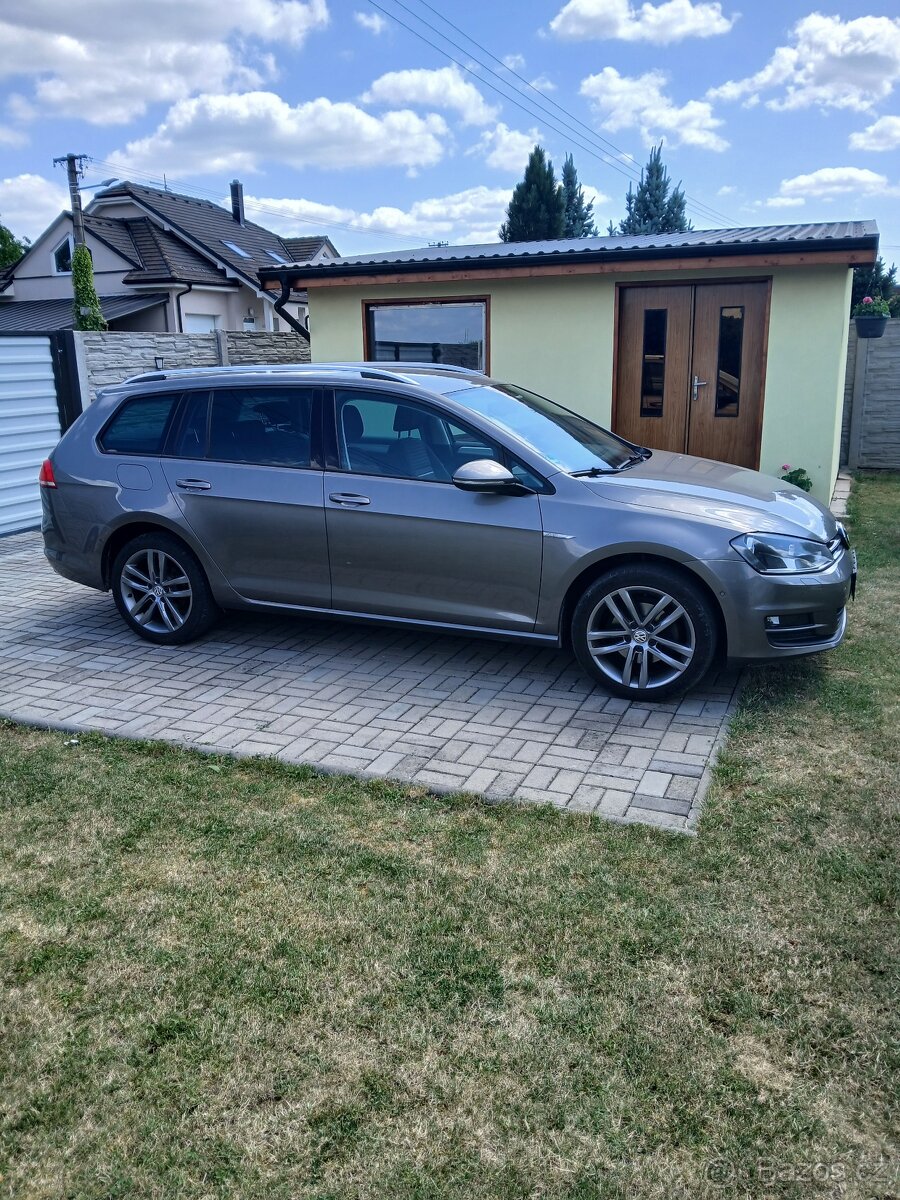 Volkswagen Golf VII 1.4 Tsi,tažné, serviska.