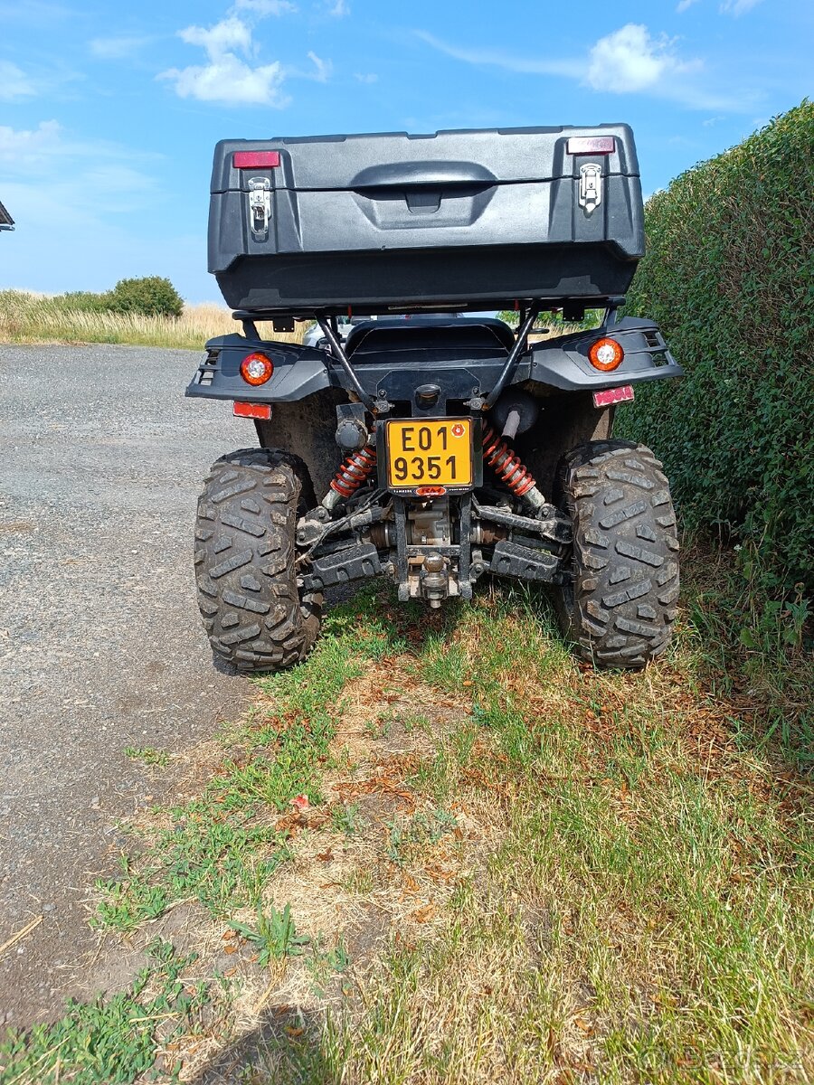 Čtyřkolka 4x4 s uzávěrkou