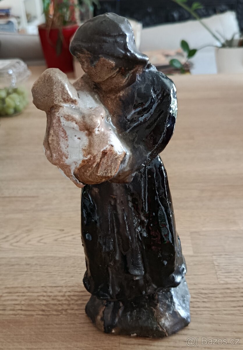 Soška Panny Marie s Ježíškem