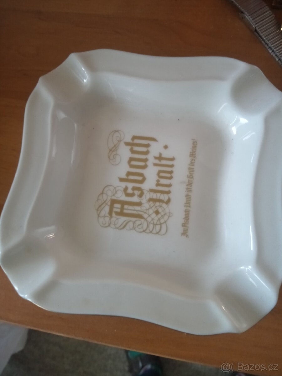 Porcelánový popelník 200 Kč plus zasilkovna