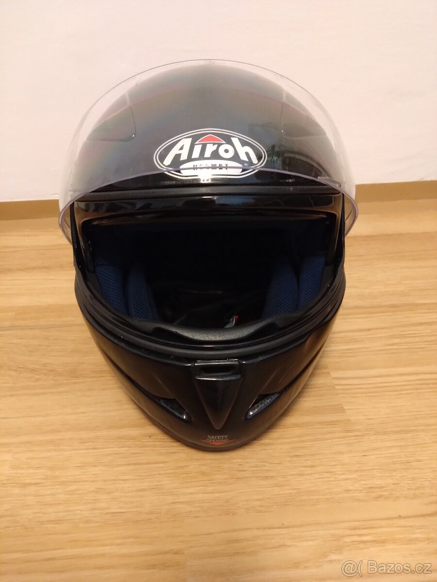 Helma Airoh SV55 (Velikost M)