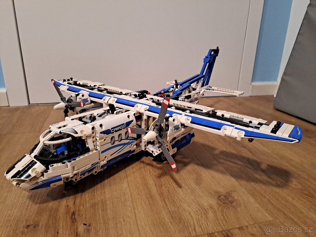 Lego Technic 42025