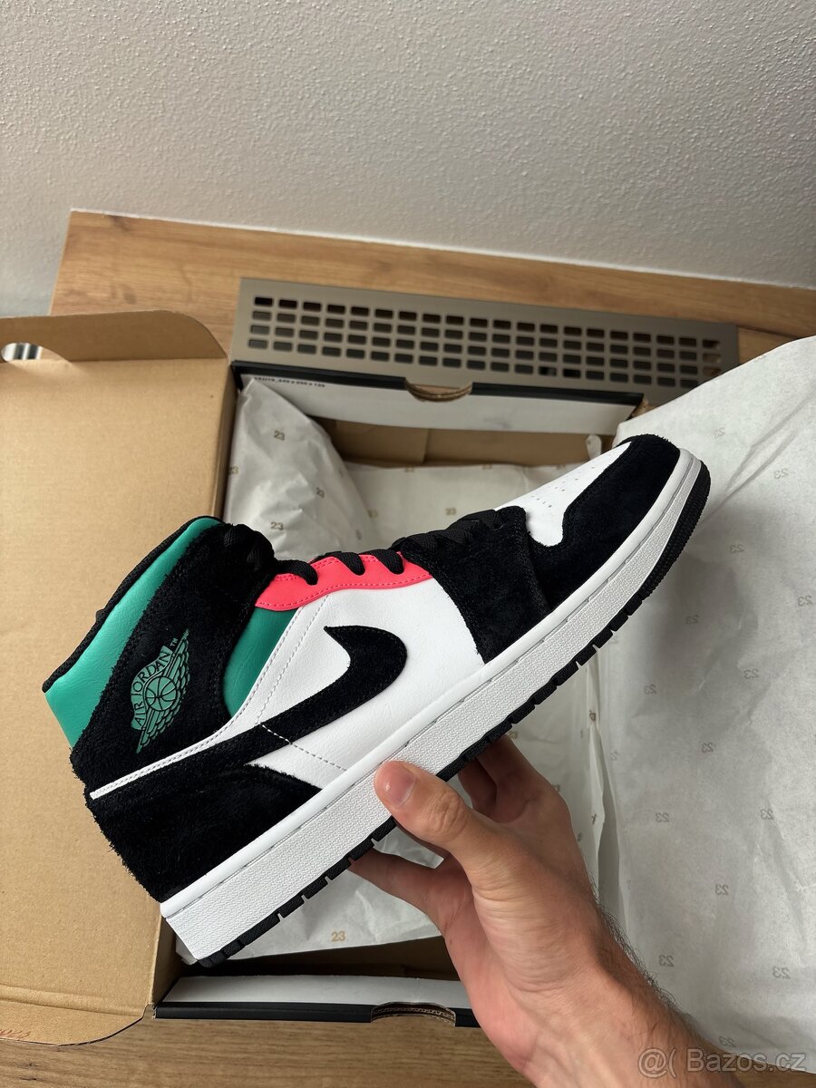 Nike Jordan 1 Mid SE South Beach