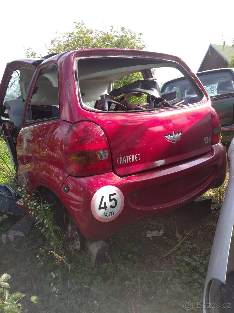 Prodám díly nebo celek mopedauta