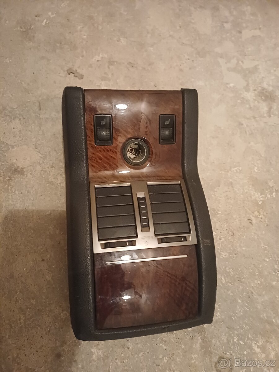 Zadní panel Škoda Superb 1