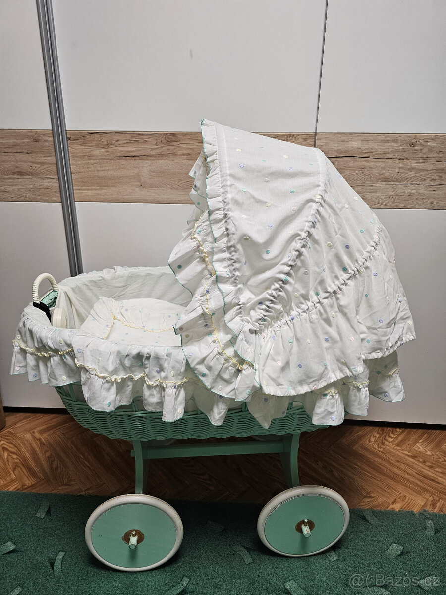 Proutěný koš pro miminko Leipold