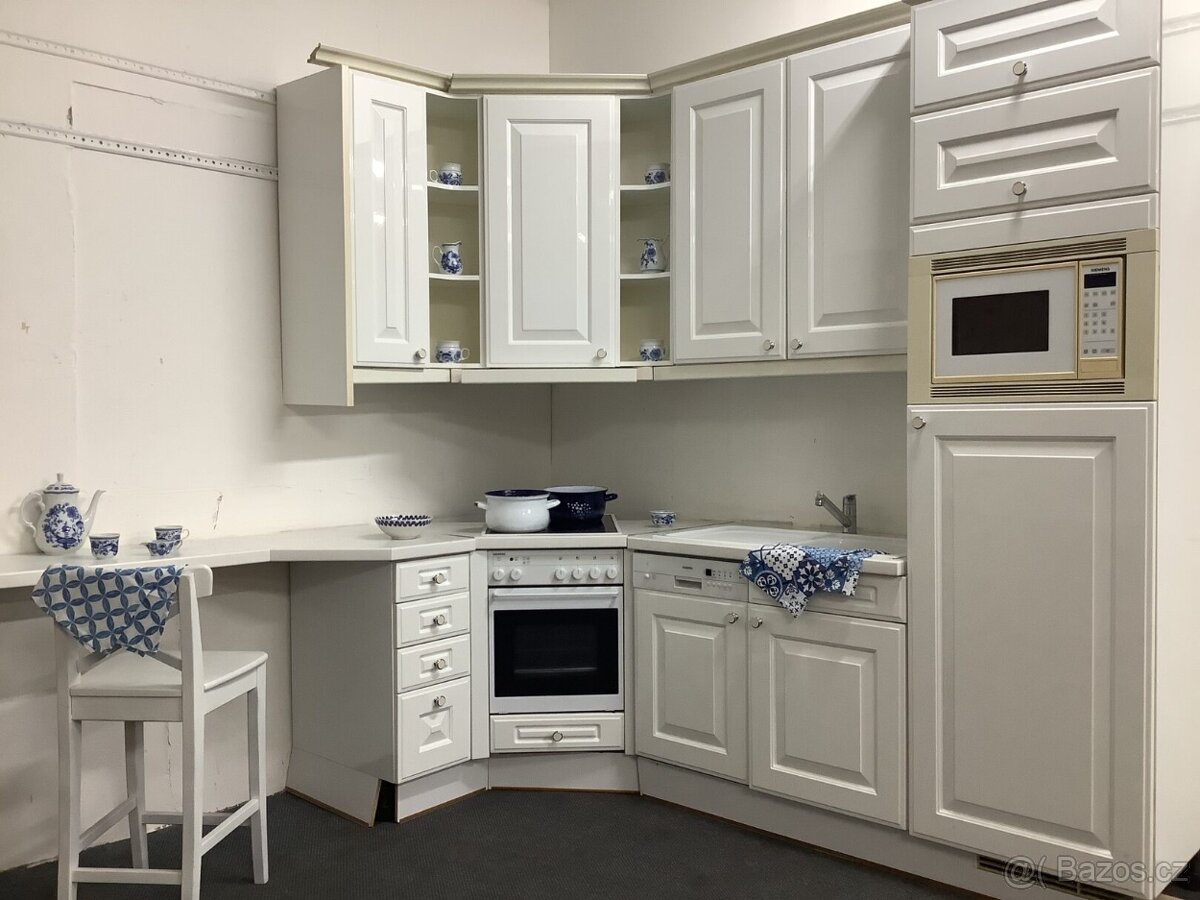 Menší rustikální kuchyně TAMARA