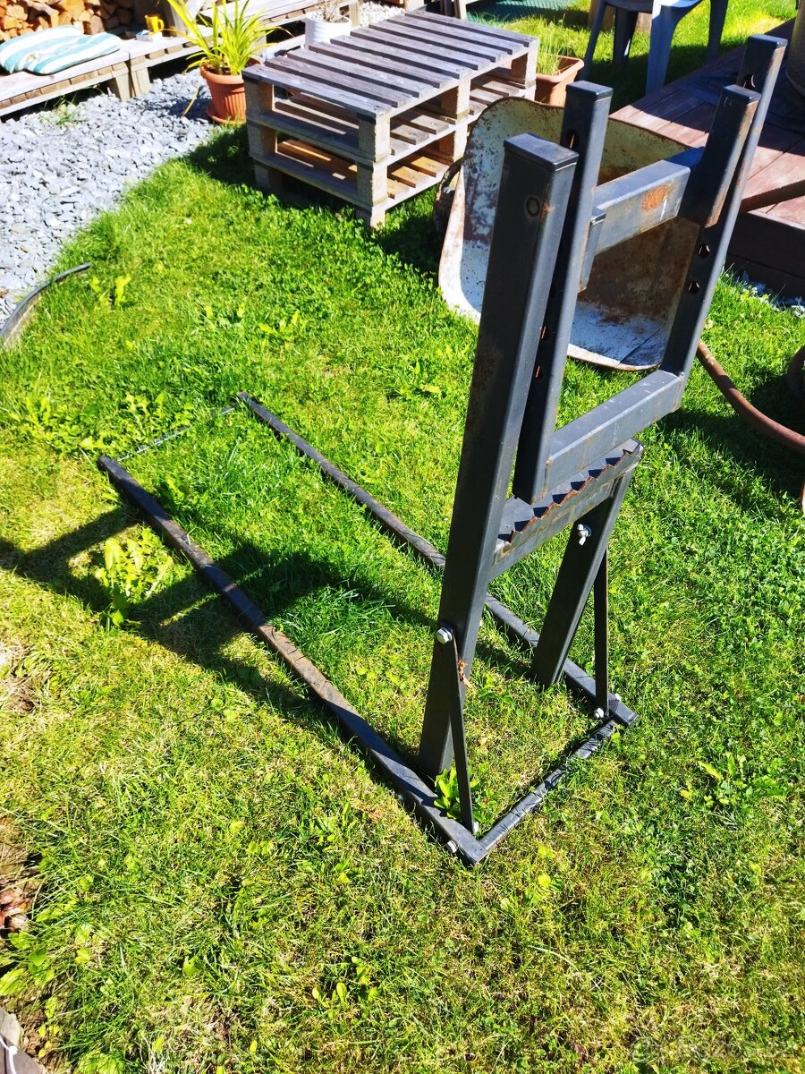 Stojan na řezání dřeva