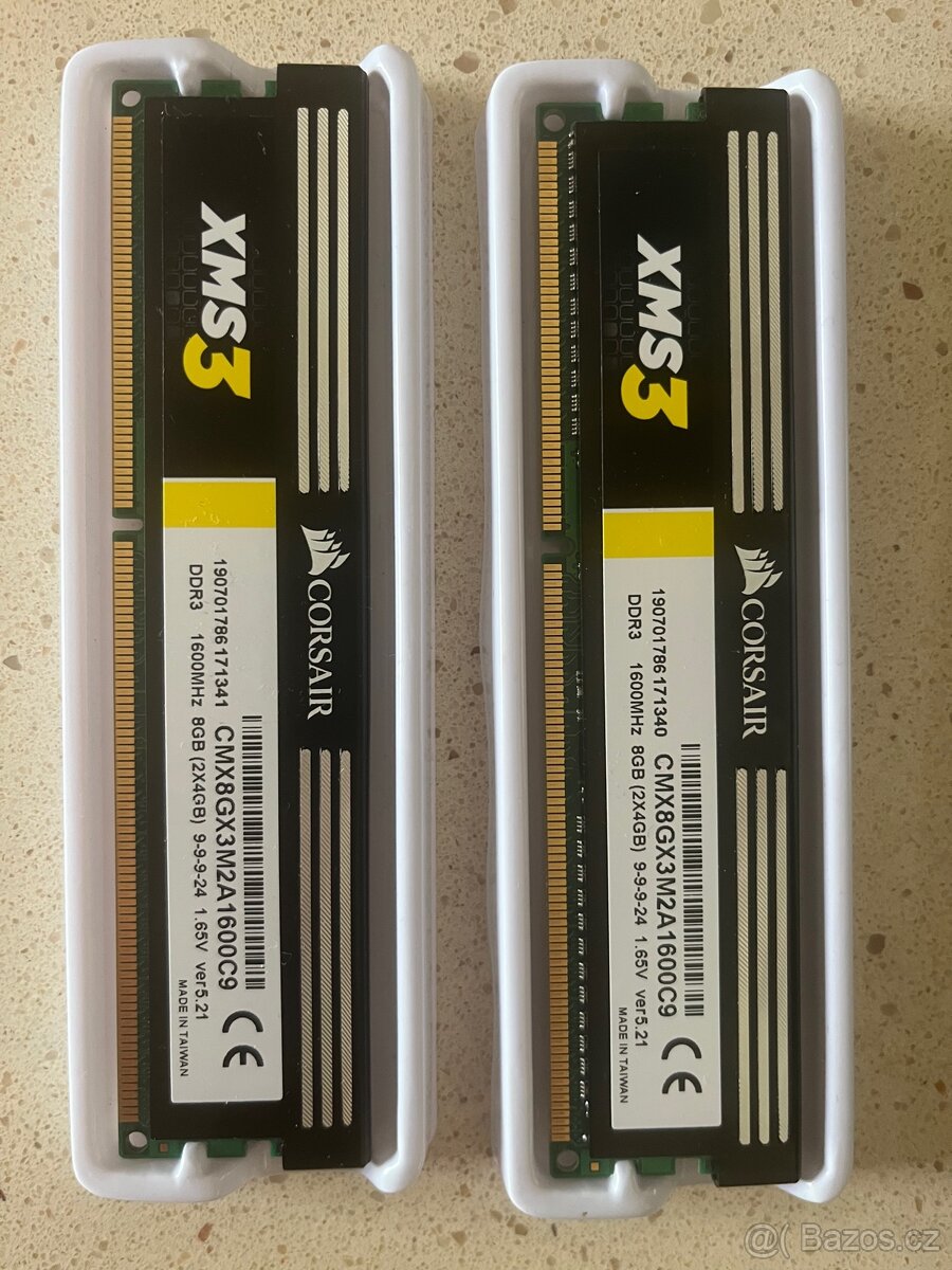 Dual RAM 8GB DDR3 1600 Corsair XMS3