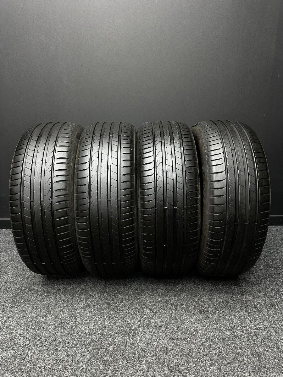 Sada pneu Pirelli 235/55/18 100V