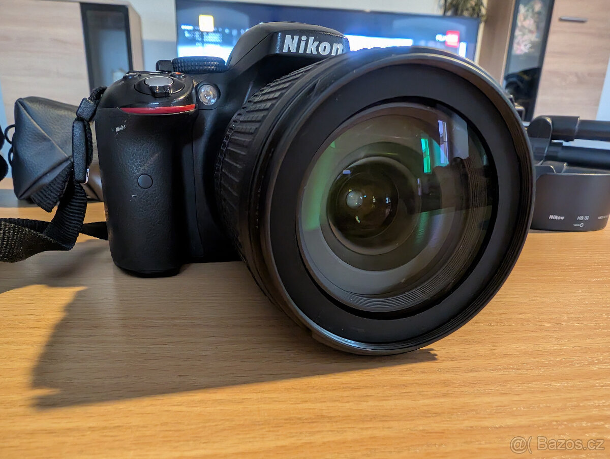 prodám Nikon D5300 s dalším vybavením