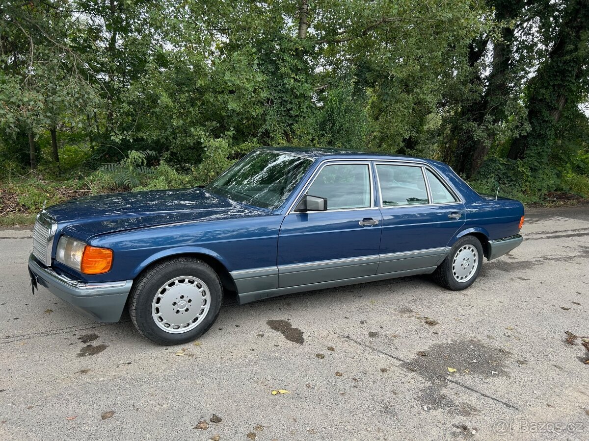 Mercedes-Benz S300 číňan