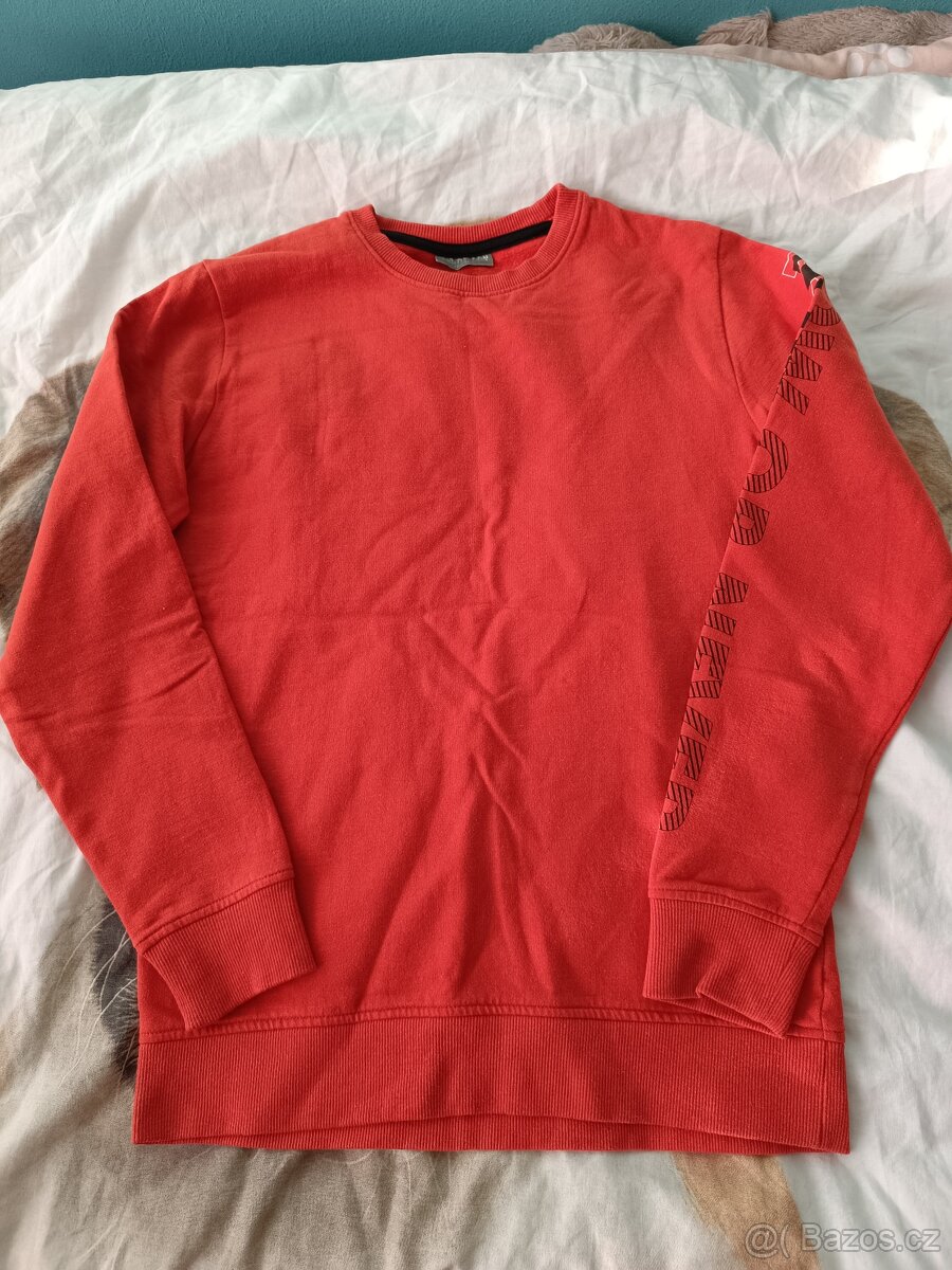 Chlapecká mikina 158/164