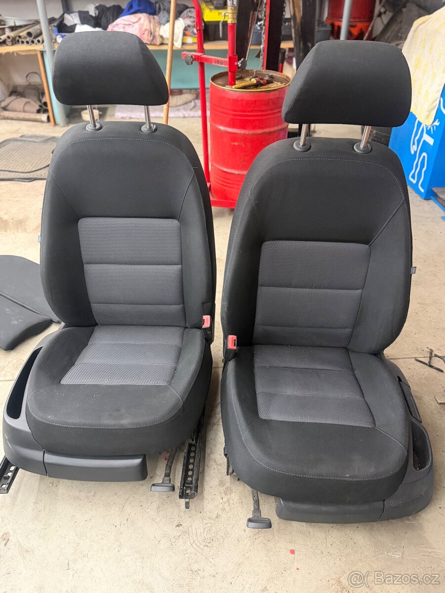 Sedačky Octavia 2