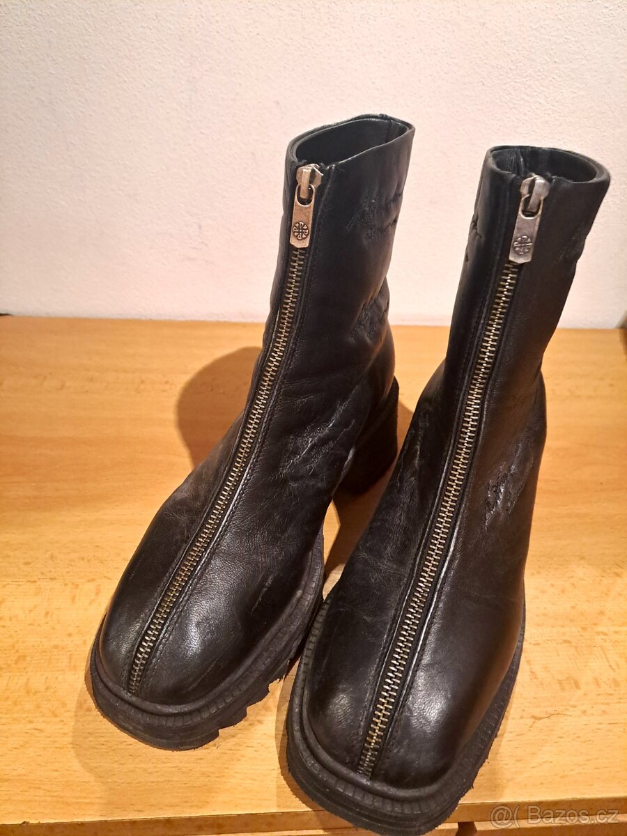 Dámské kožené polokozacky