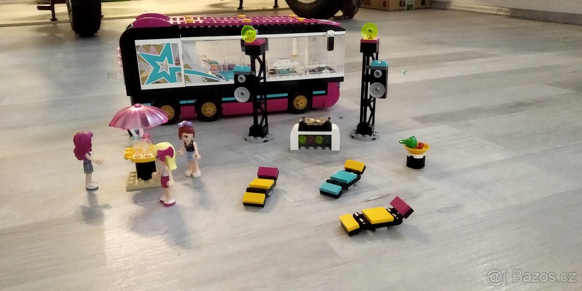 Lego friends Liviin autobus