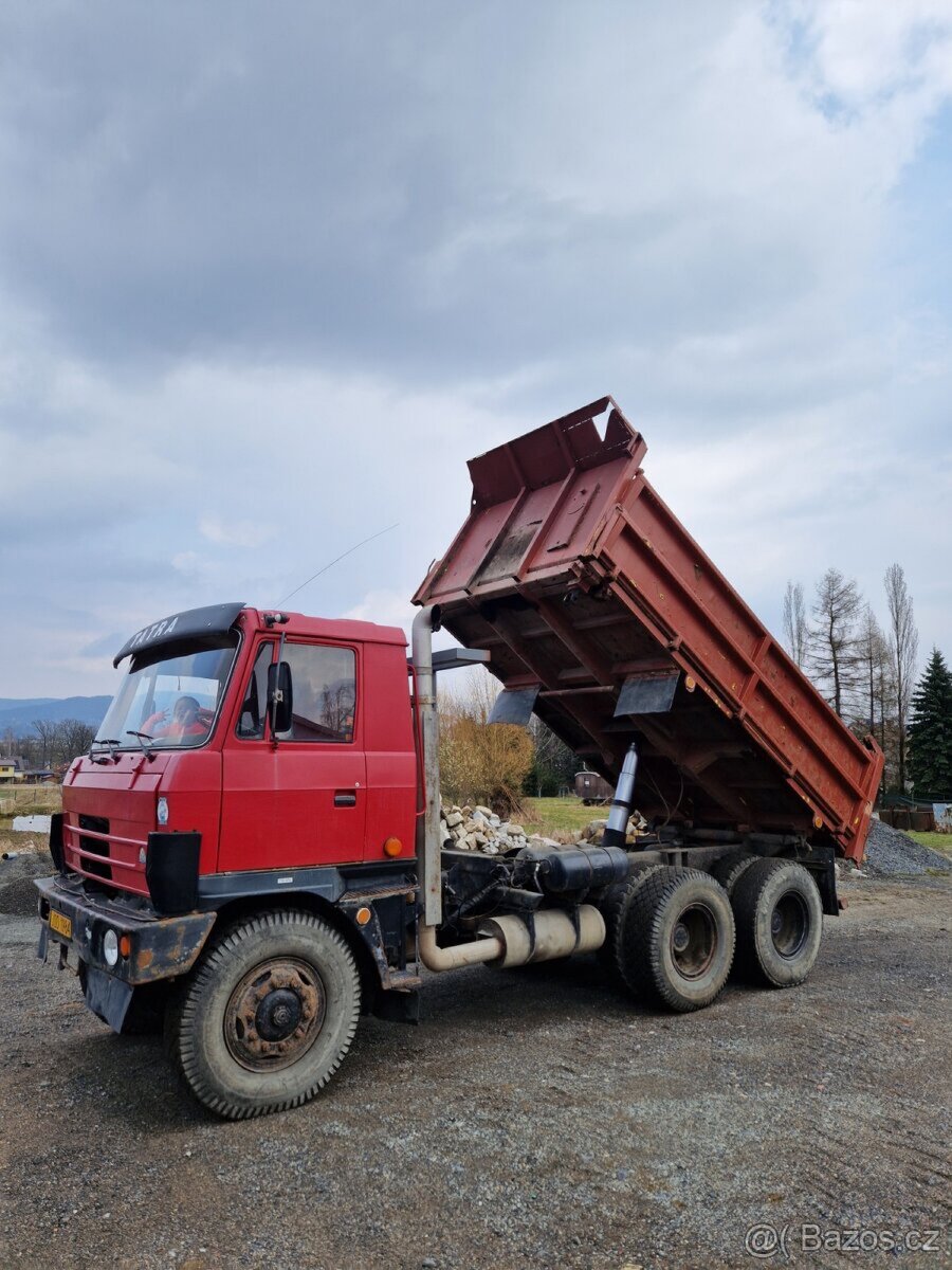 KOUPÍM Tatra 815