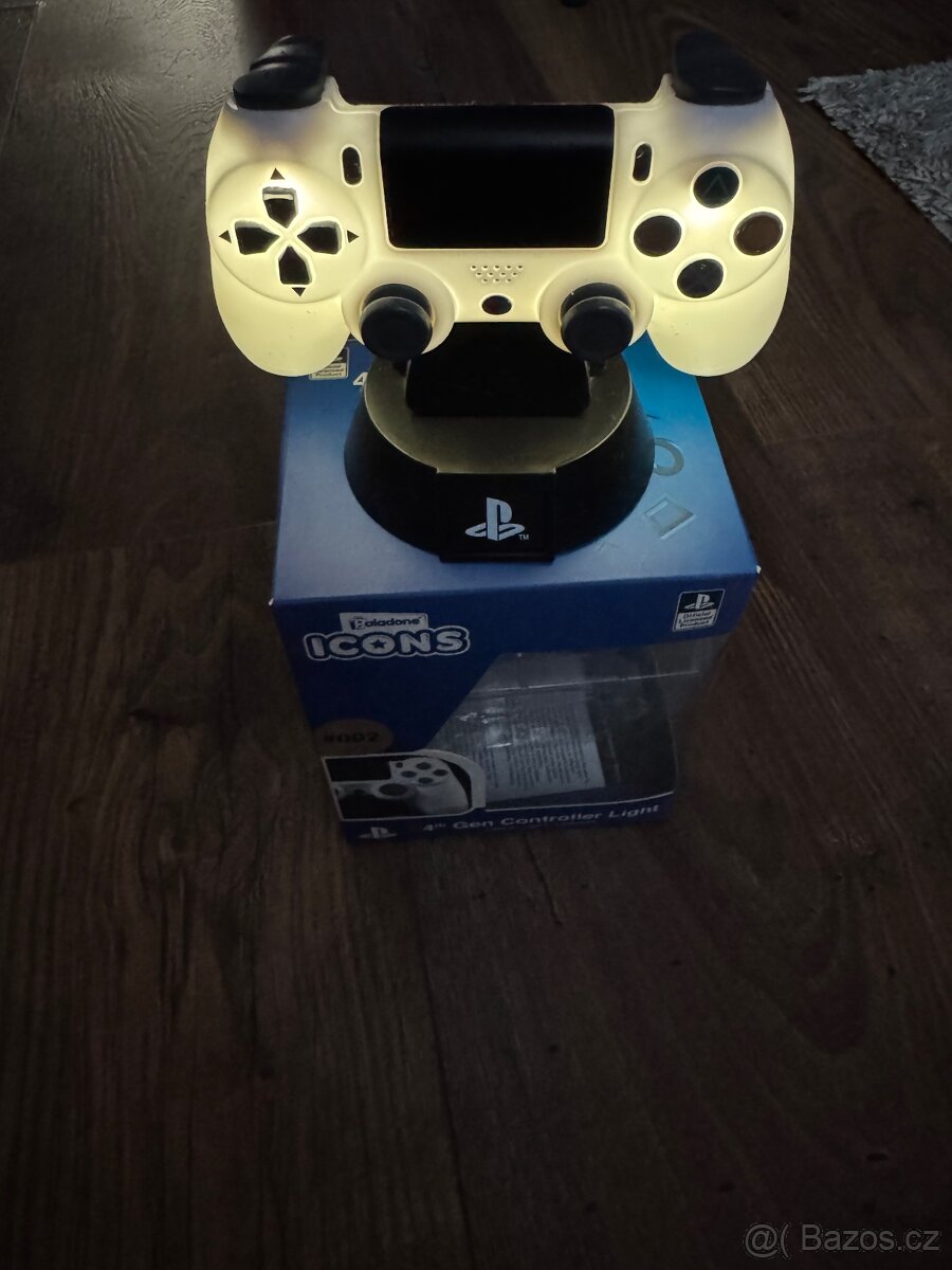 Lampička PlayStation DualShock 4 Controller Icon Light