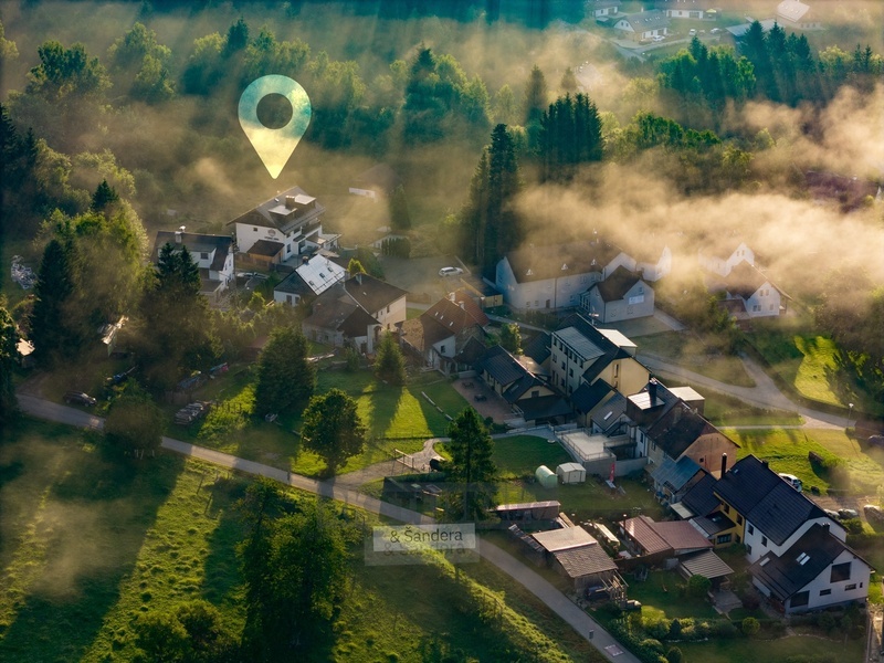 Prodej tří stavebních pozemků na domy v obci Lipno nad Vltav