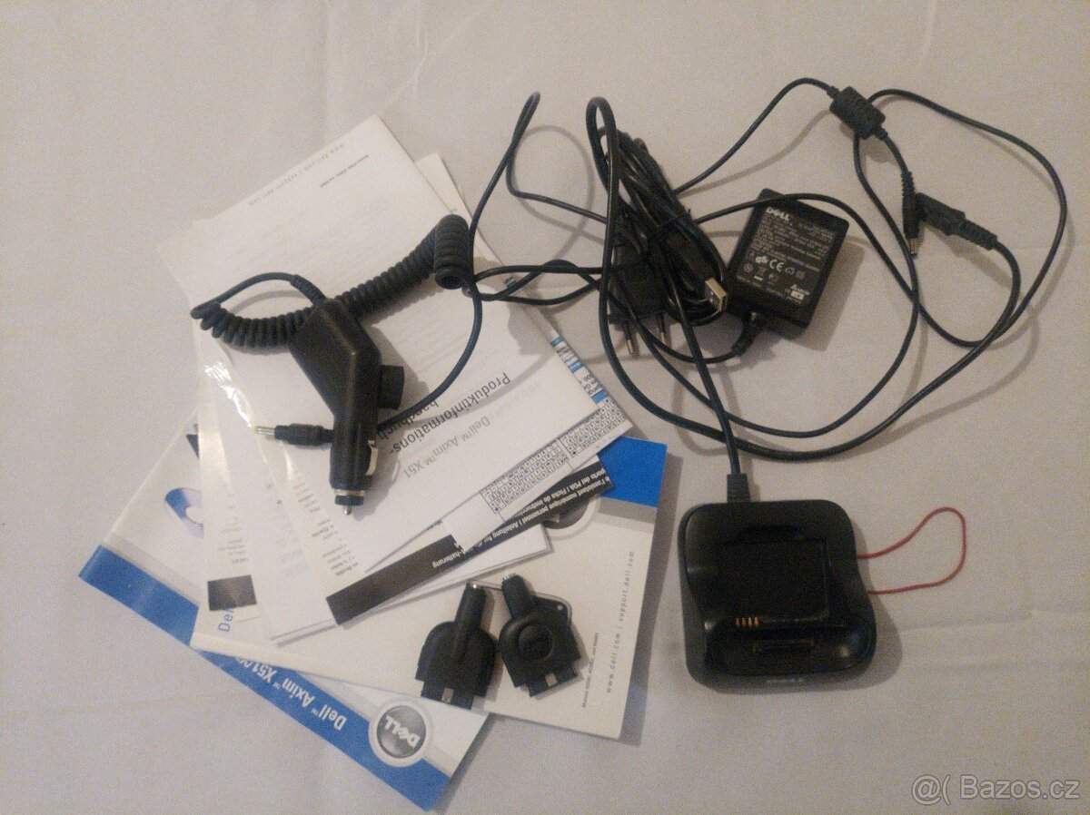 PDA Dell Axim X51V s množstvím příslušenství