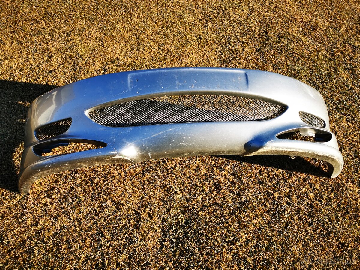 Neoriginálny naraznik peugeot 406 coupe.