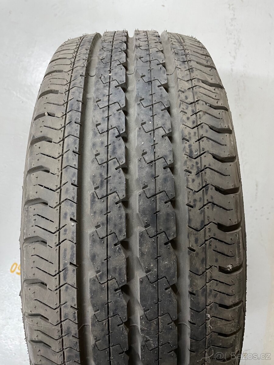 235/65 R16 C Pirelli Chrono - nejetá