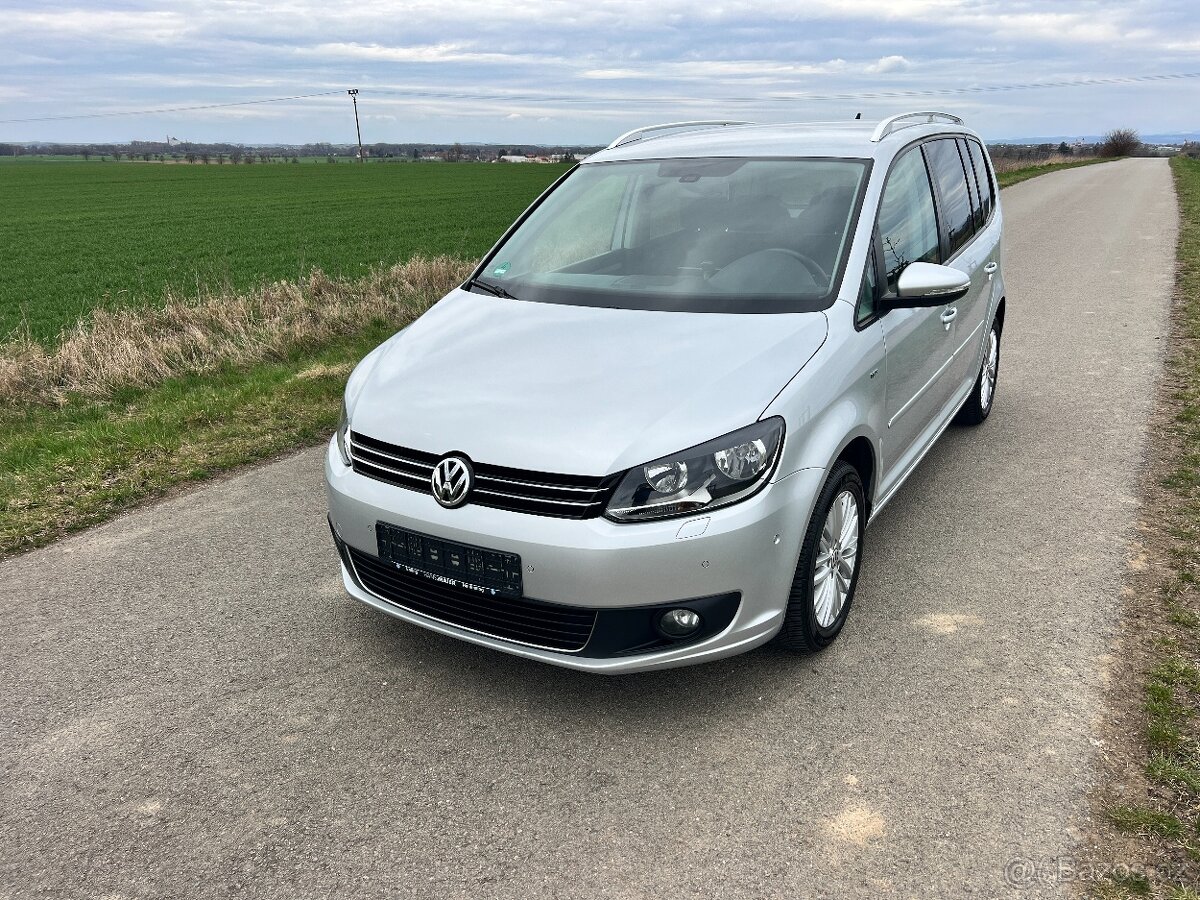 ►VW TOURAN 1.6 TDI 77KW CUP NAVI-KAMERA-TAŽNÉ-ASIST