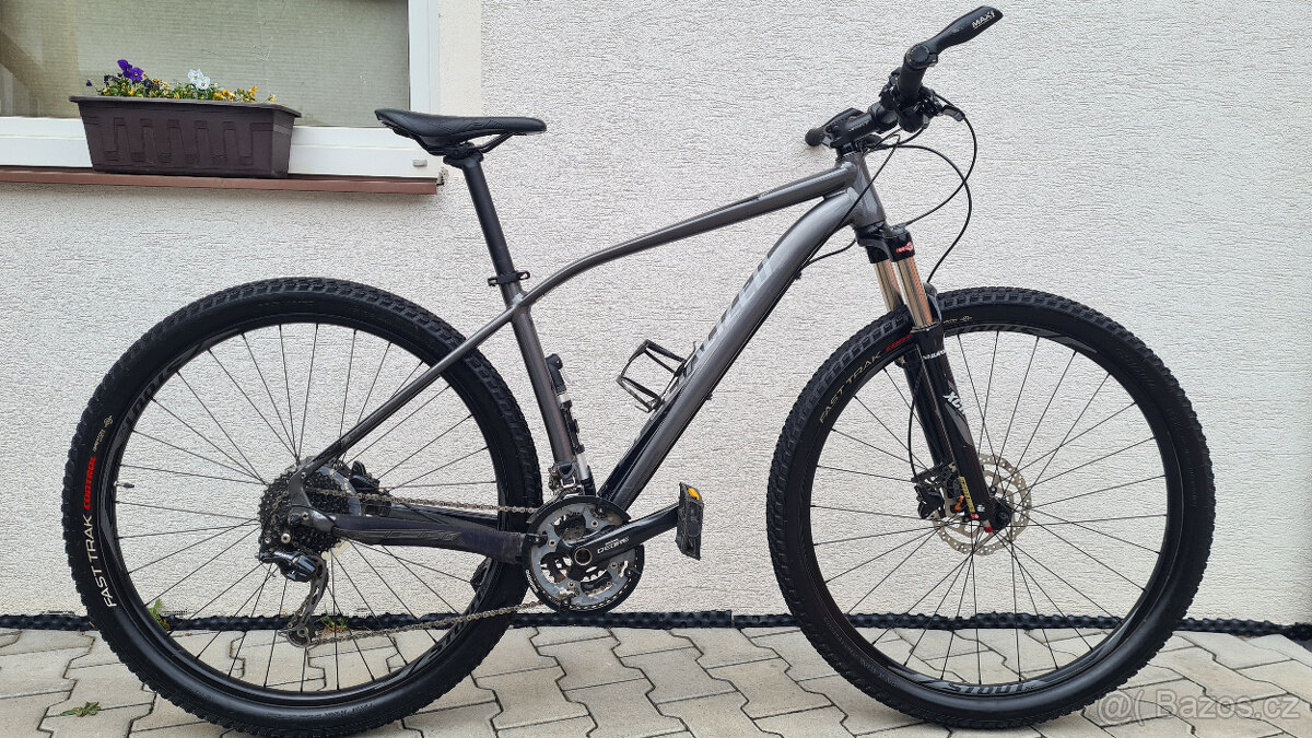 Specialized Rockhopper Comp 29, Vzduchová vidlice, Rám L