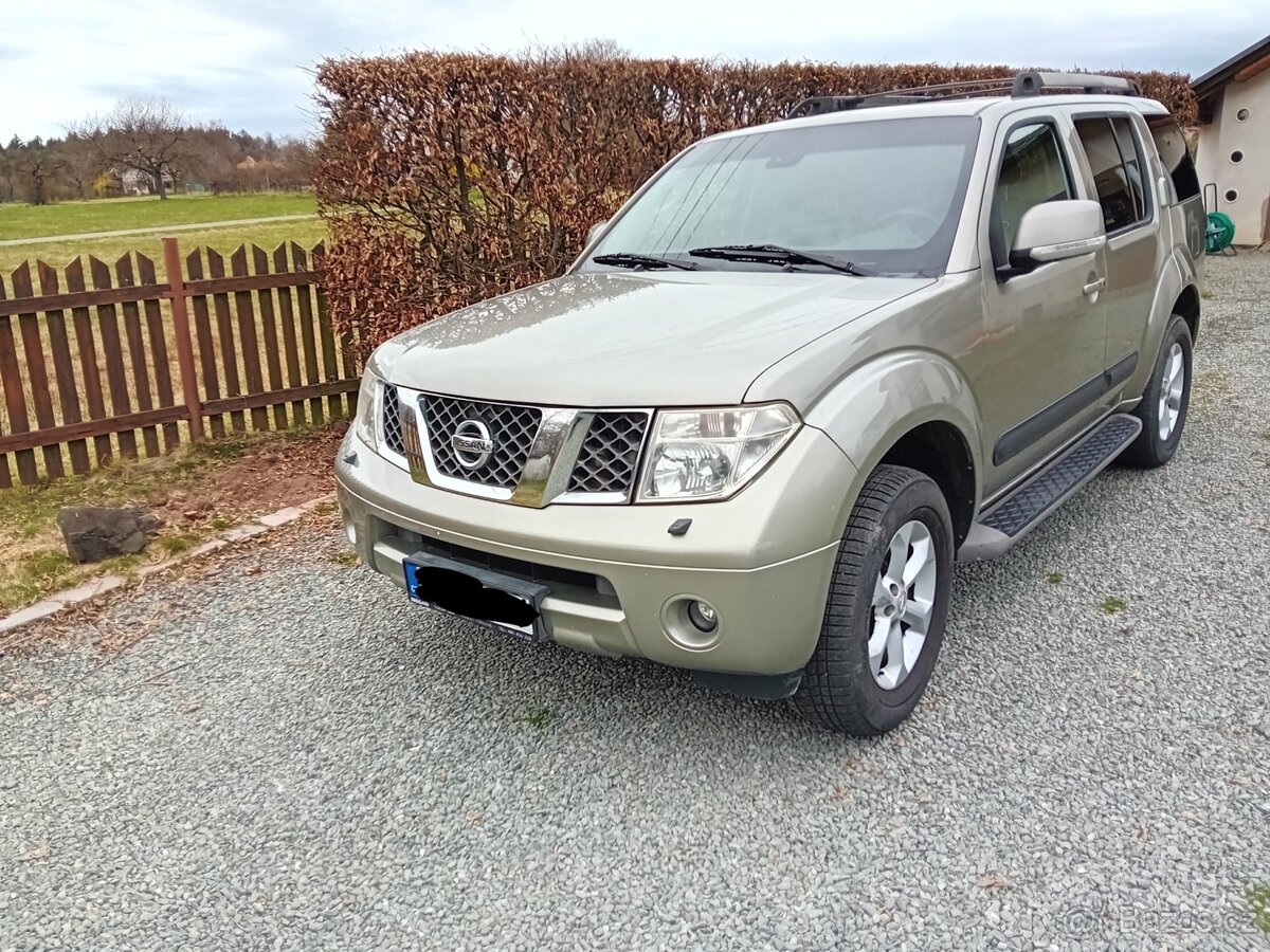 Nissan pathfinder 2,5dci