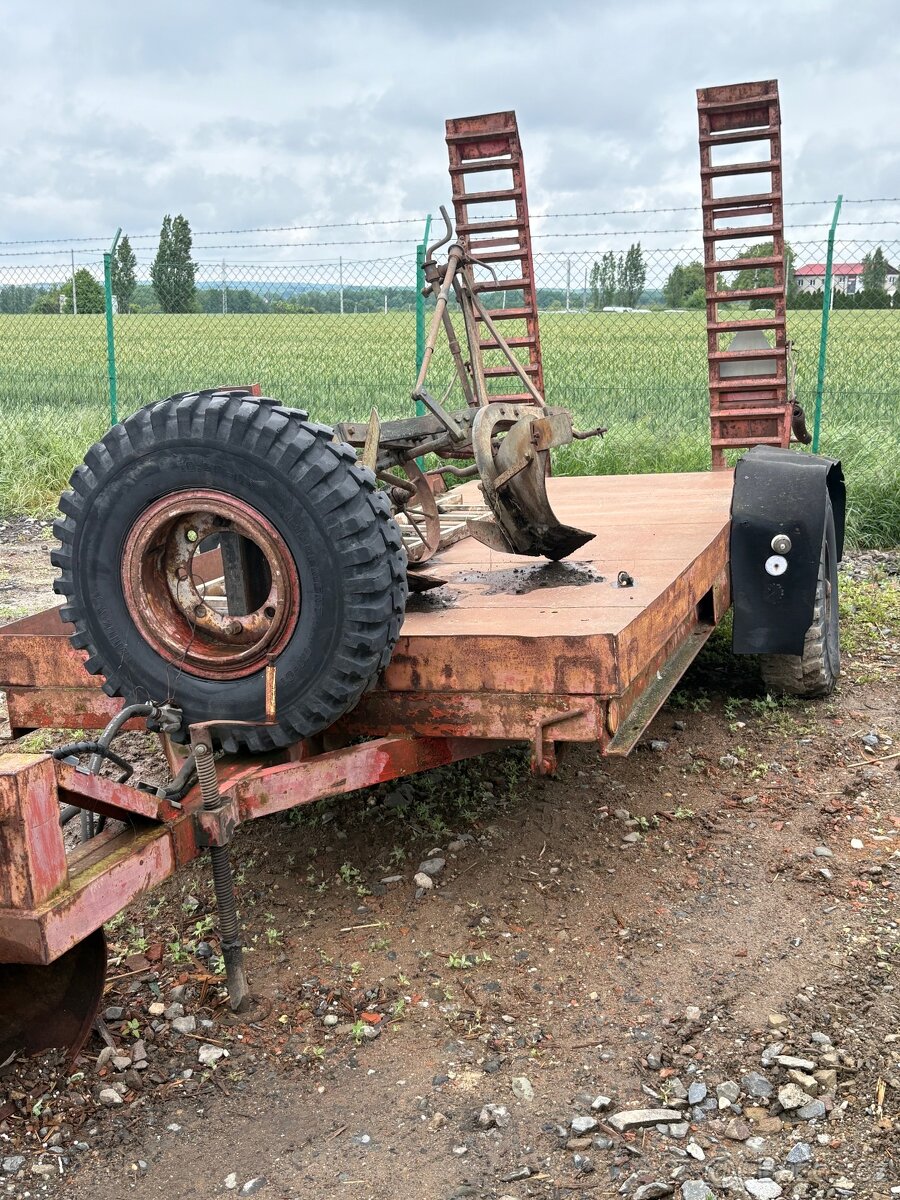 Podvalník za traktor s SPZ