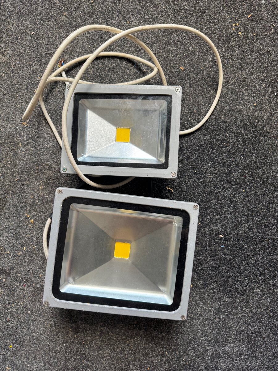 Led reflektor