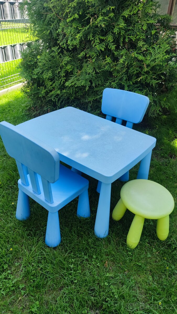Dětský stůl + 3 židle Mamut Ikea