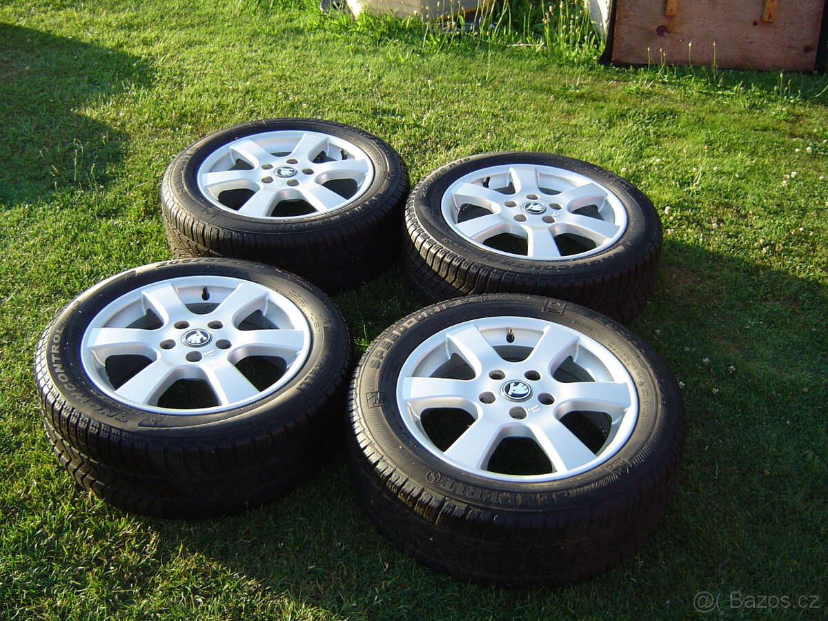 4XZIMNÍ HLINÍKOVÁ KOLA ŠKODA OCTAVIA III,II 205/55 R16 .TOP.