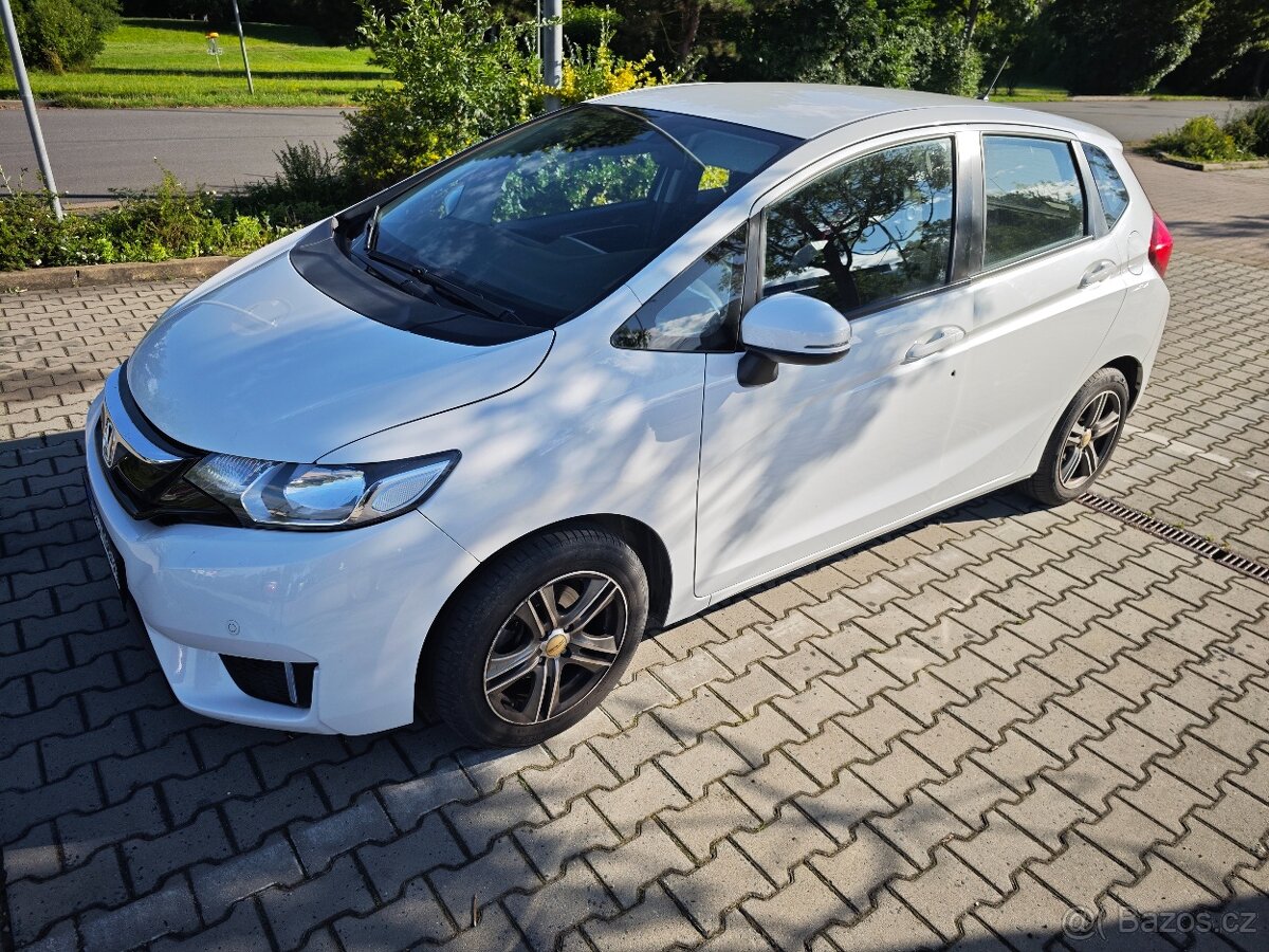 Honda jazz 2016 benzín 1,3 75kw