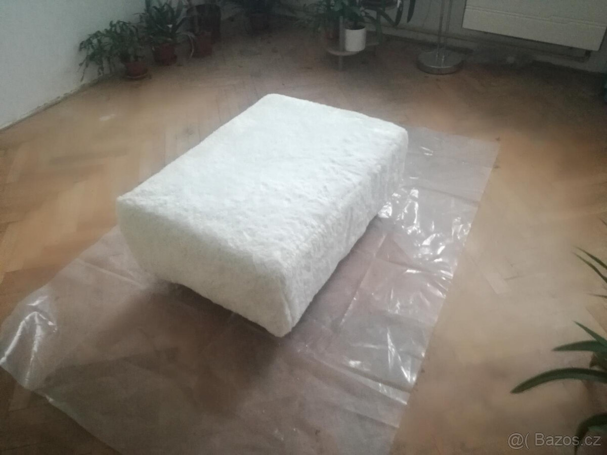 NOVÝ -Taburet plyš chlupatina BÍLÁ