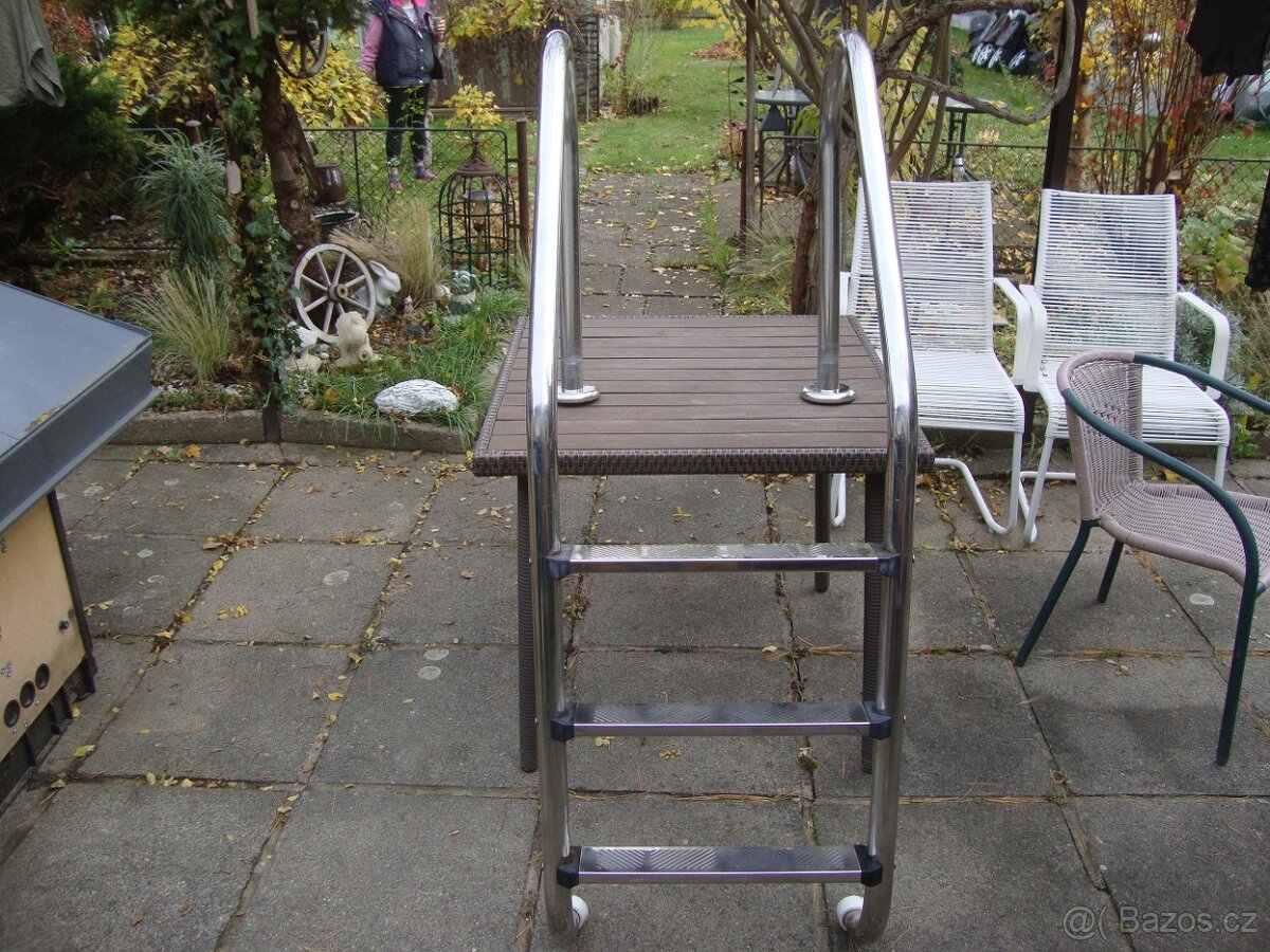 Bazénové schůdky schody nerez zachovalé 3. stupínky PC:6000
