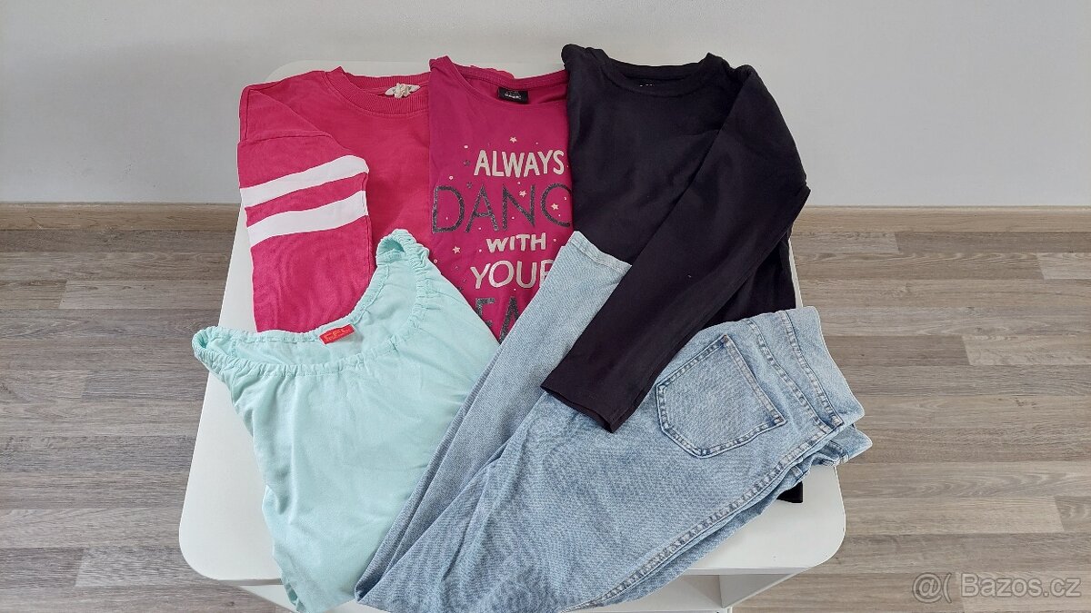 Dívčí trika s 3/4 a dlouhým rukávem, džegíny, cca 10-14 let