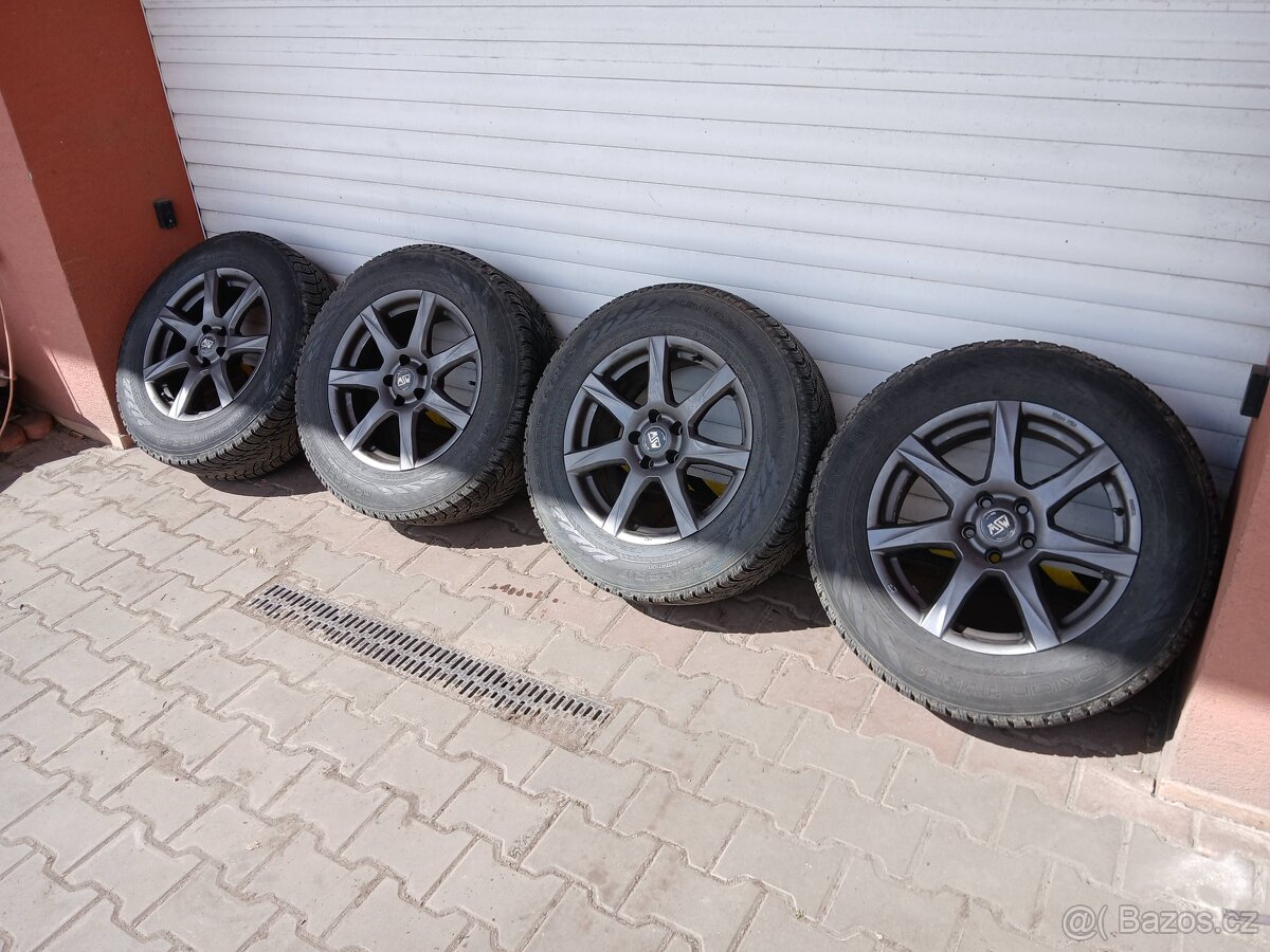 ALFA ROMEO STELVIO ALU R17 SE ZIMNÍMI PNEU