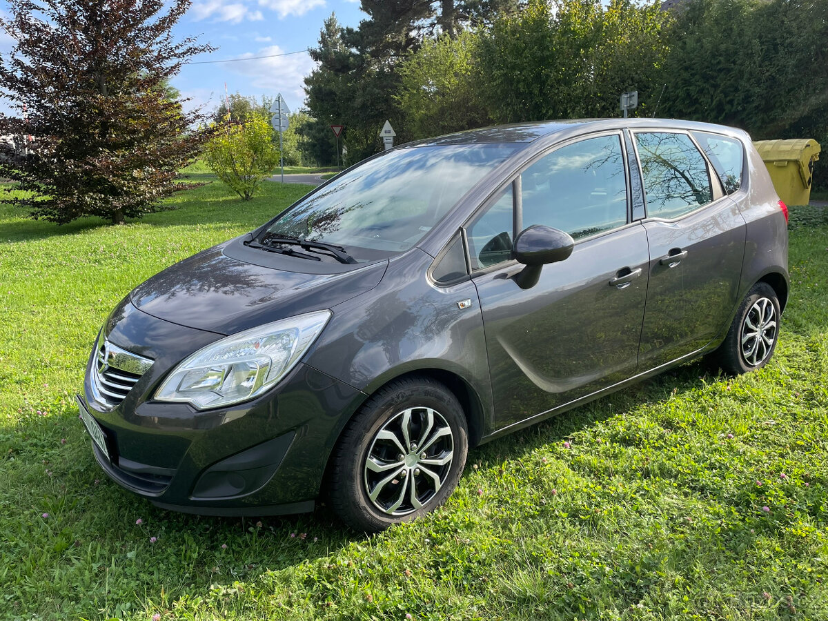 Opel Meriva B, 1.4 T, 88kw, benzin, tažné, serviska