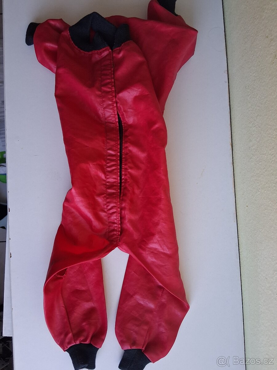 Sustakovka pro psi M