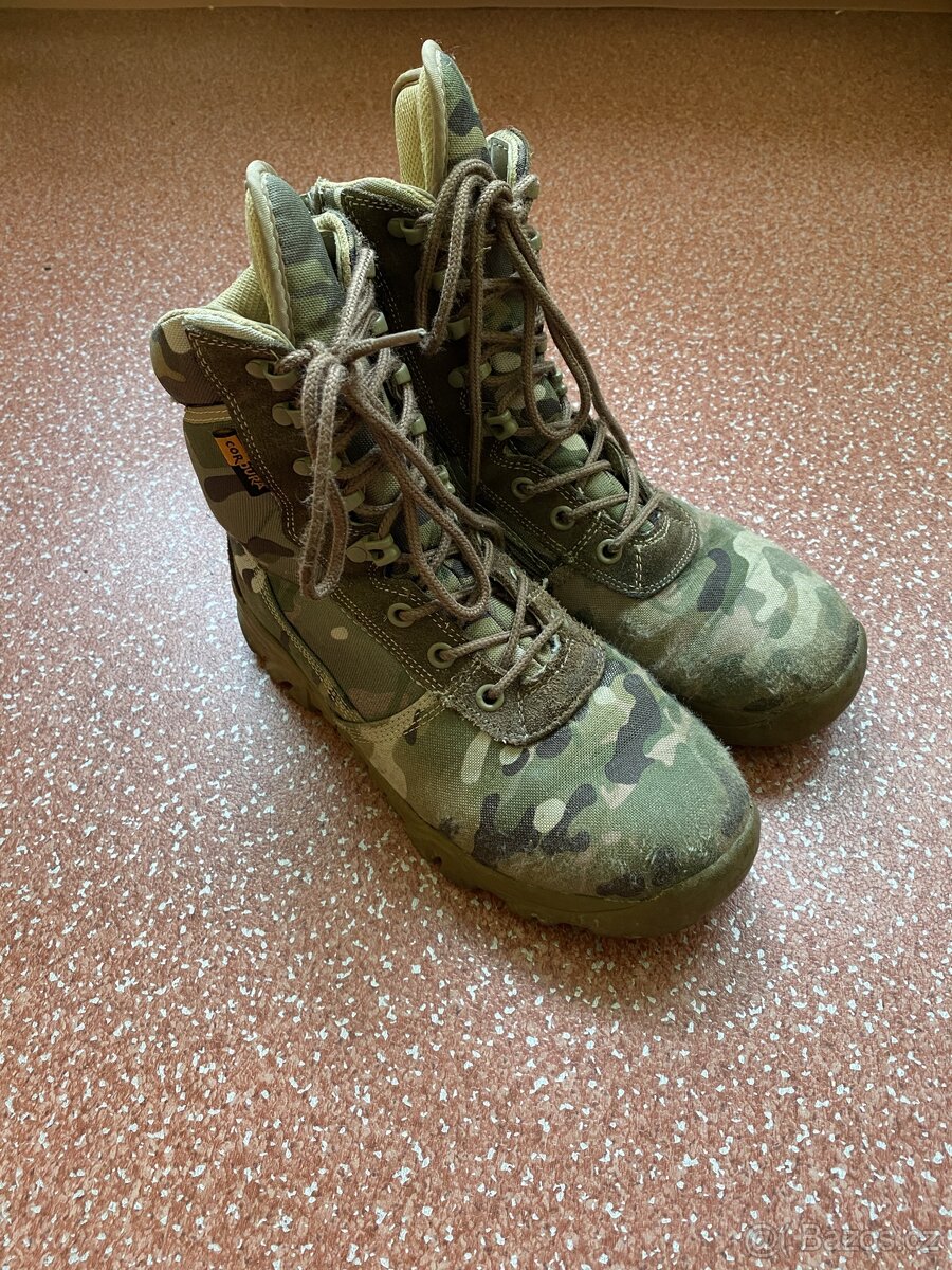 Vojenské boty