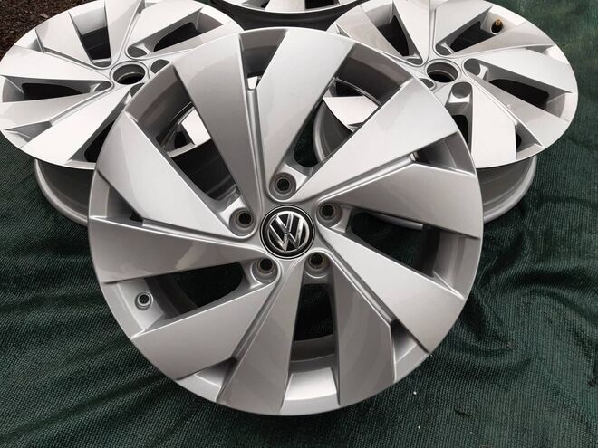 Nové Alu disky Volkswagen Golf 8 Belmont R17 5x112