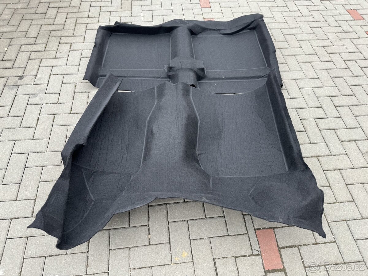 Lada Vaz Žiguli, koberec podlahy kompletní